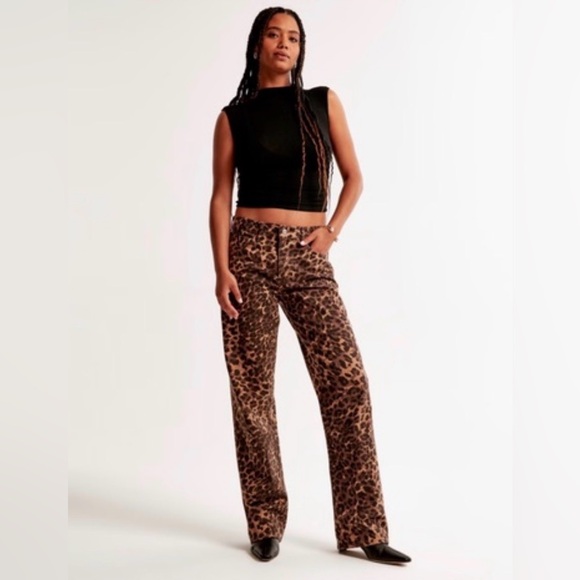 Abercrombie & Fitch Denim - Abercrombie & Fitch Baggy Low Rise Leopard Print Jeans Size:29